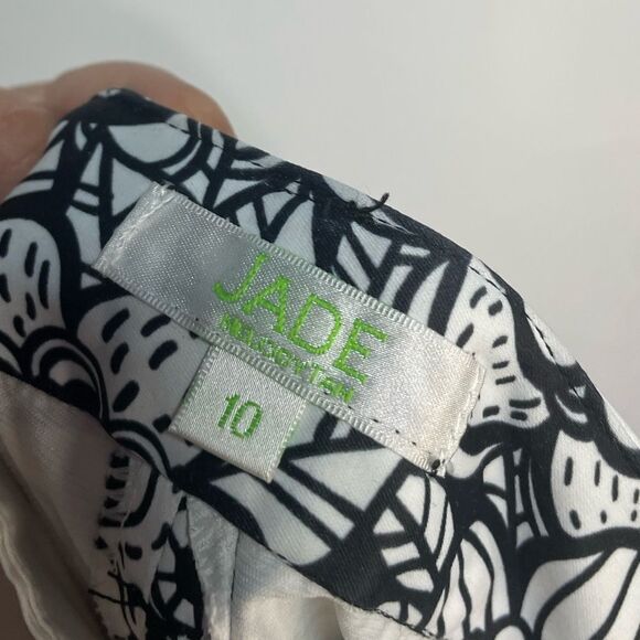 5 for $25🔥JADE Floral Black/ White Embroidered Hem Shorts Size 10 - Picture 3 of 5